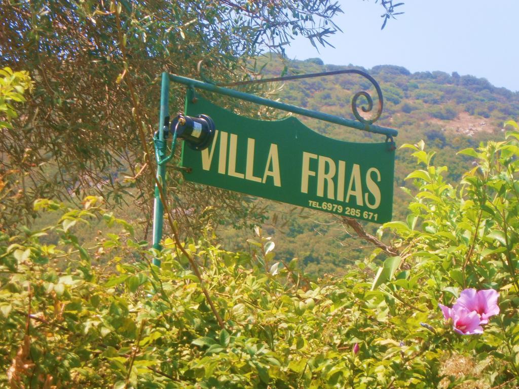 Villa Frias Aszprojerakáta Szoba fotó