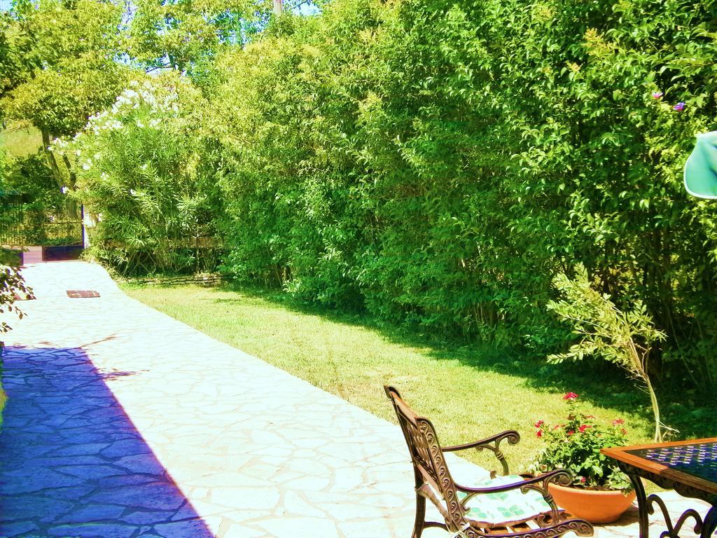 Villa Frias Aszprojerakáta Szoba fotó
