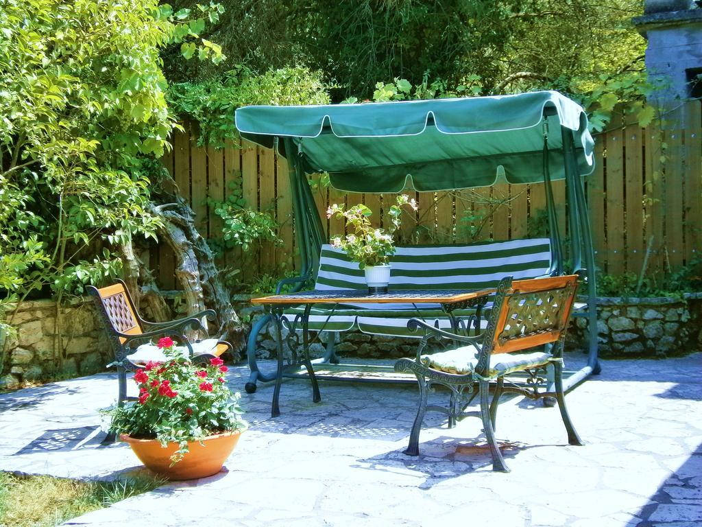 Villa Frias Aszprojerakáta Szoba fotó