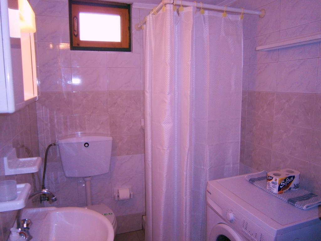 Villa Frias Aszprojerakáta Szoba fotó