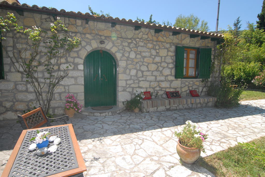 Villa Frias Aszprojerakáta Szoba fotó