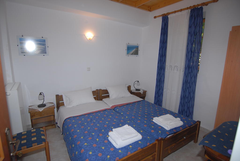 Villa Frias Aszprojerakáta Szoba fotó
